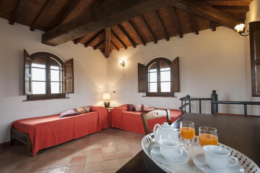 Agriturismo Ragoncino Lajatico Phòng bức ảnh